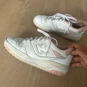 New Balance 550’s size 8